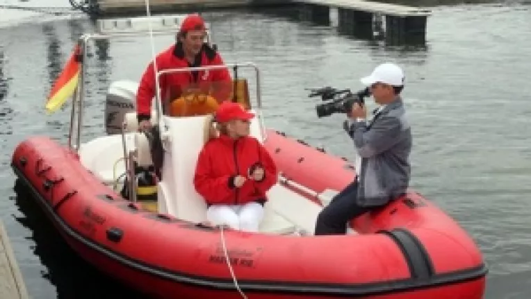 Dragnea despre Udrea: Cu fluierul in gura, Regina salvamarilor numara chilotii