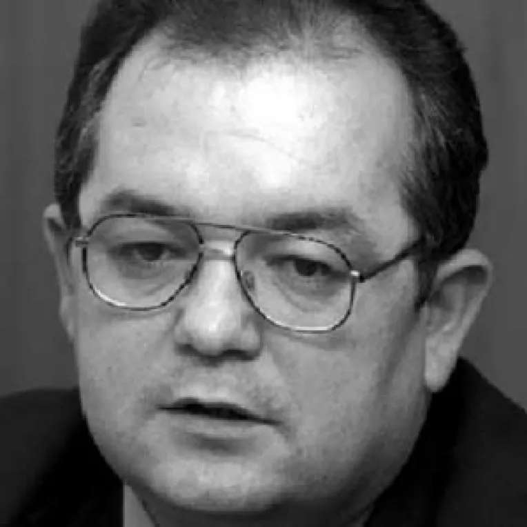 Duelul motiunilor simple