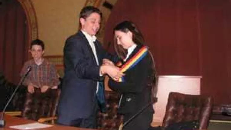 Dupa al doilea tur de scrutin. Copiii craioveni si-au ales primarita