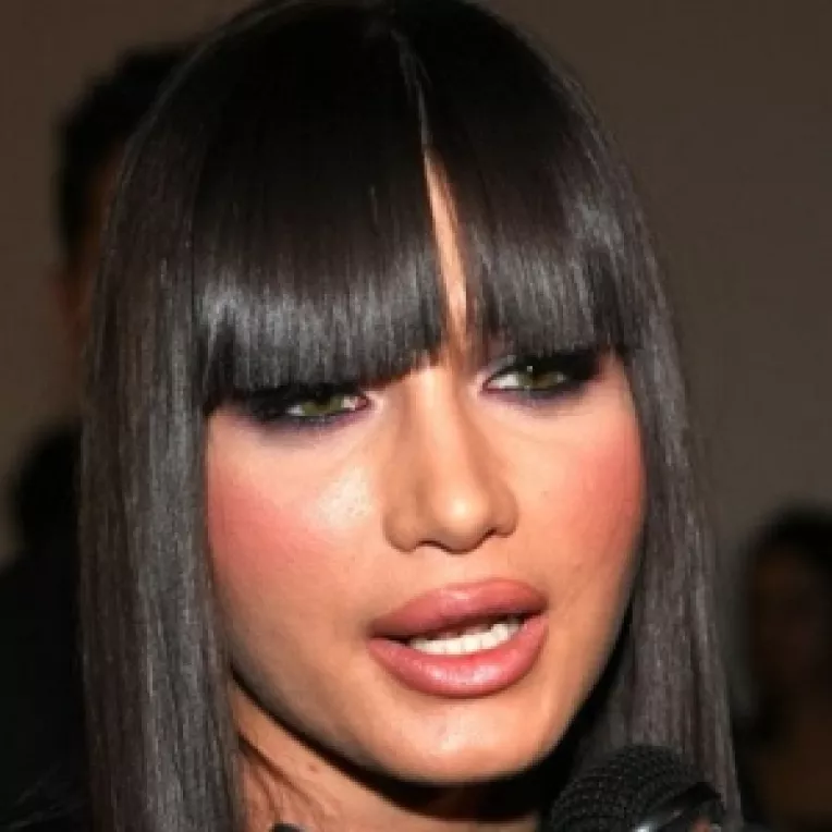 Elena Basescu apare intr-un top 100 mondial al femeilor care sustin legalizarea drogurilor usoare