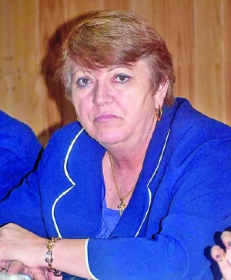 Elena Francu, fara contracandidat la Directia de Sport. Cristina Branzoi si Felix Burcin, impreuna pentru Directia de Tineret