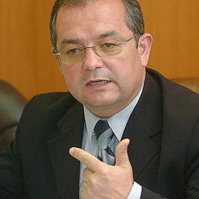 Emil Boc: Masurile impopulare sunt necesare pentru ca Romania sa nu cada in prapastie