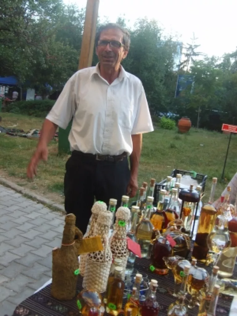 Emil Florescu: "Vreau sa colaborez la standul meu de la MTR cu studenti de la Arte Plastice!"