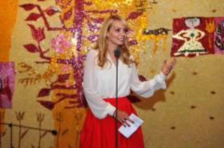 Eurodeputata PSD Daciana Sarbu implineste azi 37 de ani