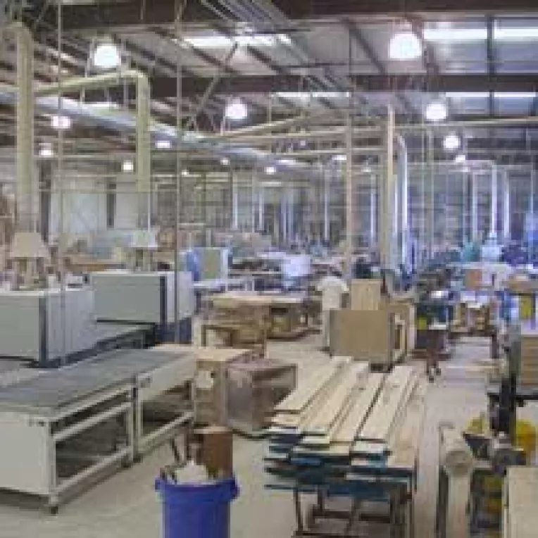 Exportatorii de lemn incep sa-si recupereze din paguba