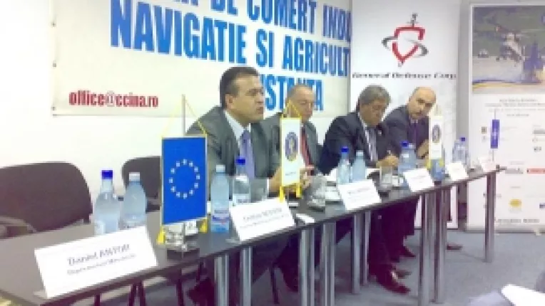 Expozitie pe teme de aparare si securitate. Conceptul militar romanesc Grifon, prezentat in premiera la Constanta