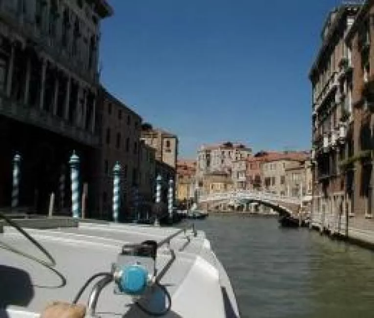 Extracomunitarii au de munca in Italia