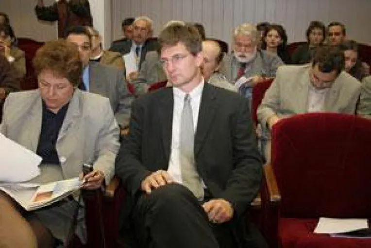 Falimentul are reguli noi. Insolventa rade 240.000 de firme-fantoma