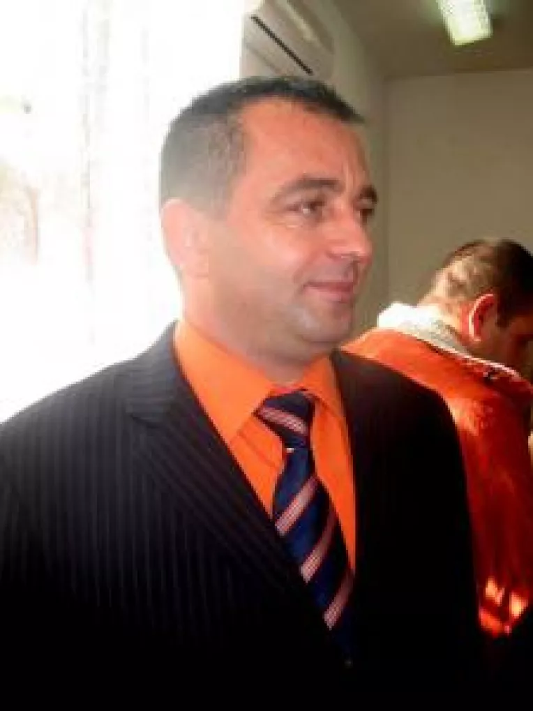 Familia Sarcina, afaceri invaluite in fum