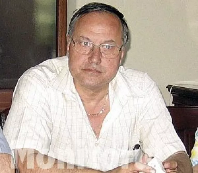 Felix l-a tradat pe Voiculescu