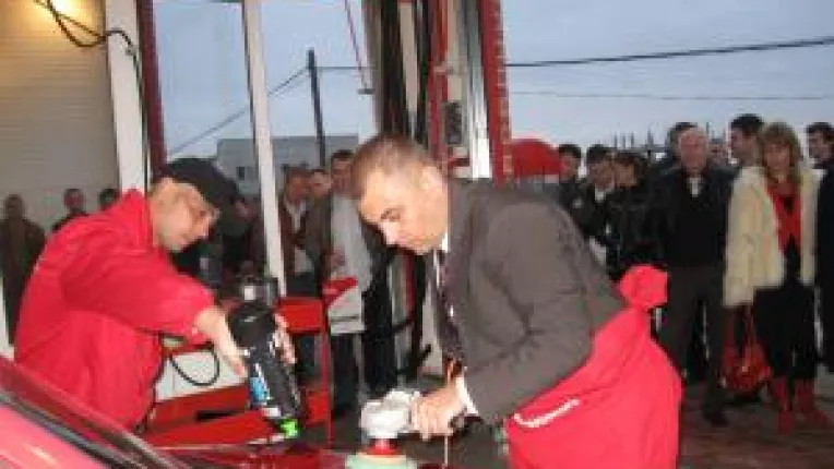 FHL Car Wash, spalatorie auto de 250.000 de euro