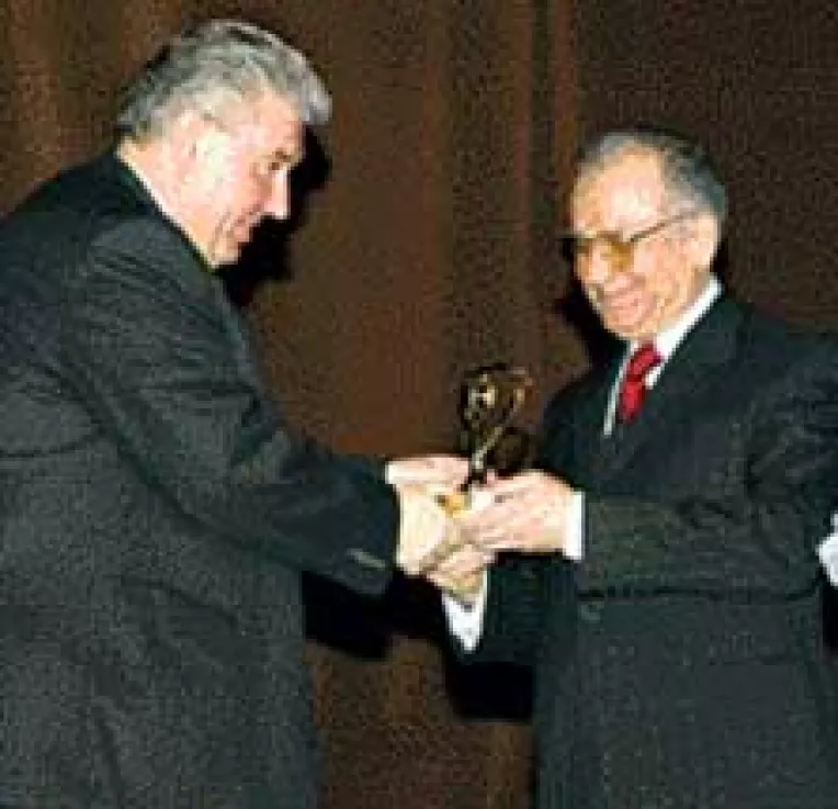 Fratii Micula, in Topul excelentei in afaceri