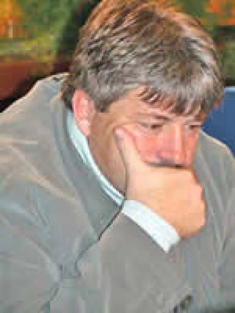 "Fratila este un vesnic reclamagiu, care s-a plimbat printr-o suta de partide”