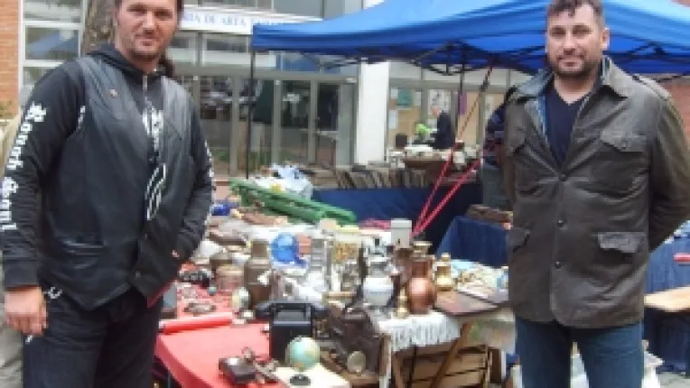 Gabriel Constantinescu: "Icoane vechi de 100 de ani si obiecte de bronz, alama, argint!"