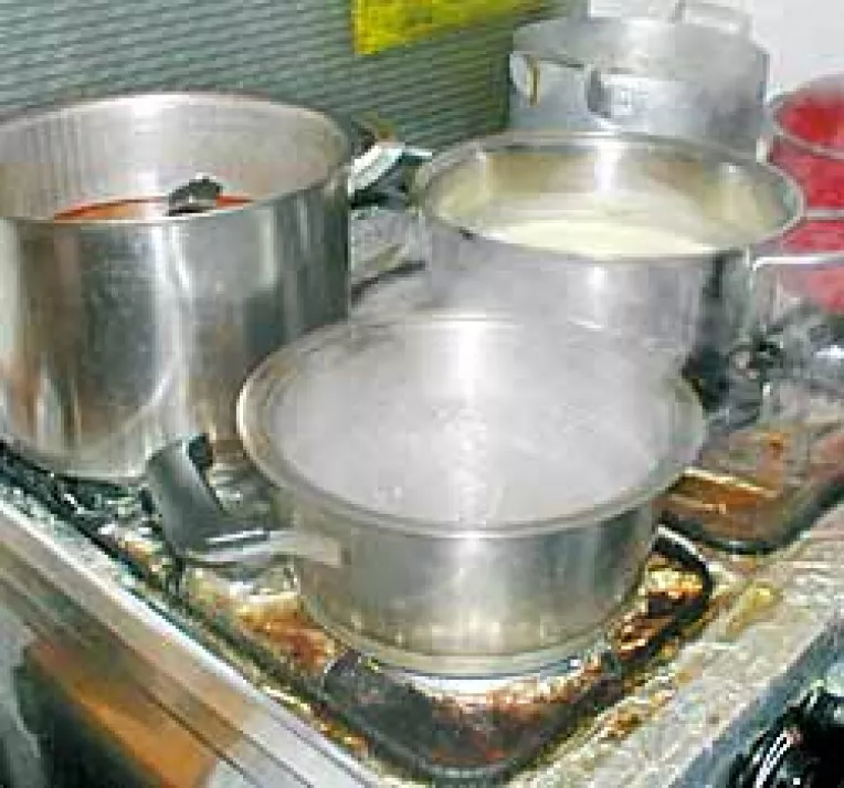 Gazele se scumpesc de la 1 februarie, la fel si painea