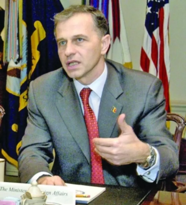 Geoana ii solicita lui Basescu "sinceritate"