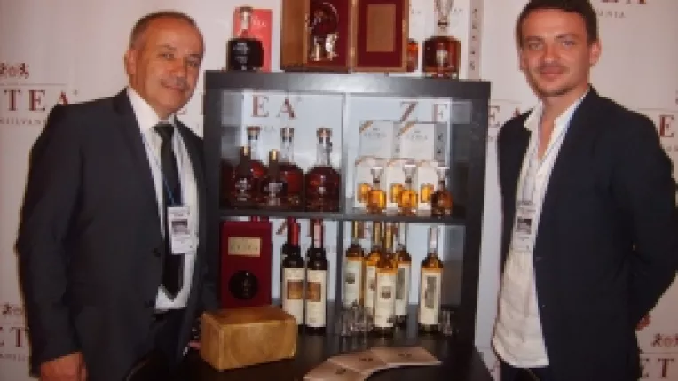 Gerard Zetea: "De la standul nostru au venit si au cumparat turisti din Ucraina si Republica Ceha, dar si parlamentari romani!"