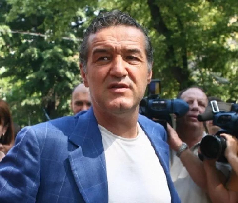 Gigi Becali nu poate participa la ceremonia de investire in functia de europarlamentar