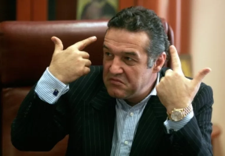 Gigi Becali, patronul Stelei, a fost eliberat din puscarie