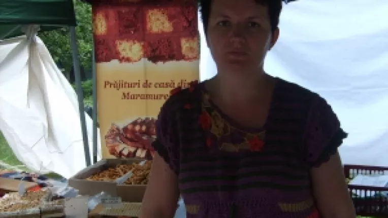 Gina Discalicau: "Gem de cirese amare si dulceata de nuci verzi!"