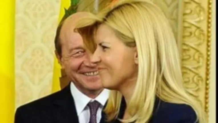 Google a aflat ca intre Elena Udrea si Traian Basescu ar fi mai mult decat o prietenie