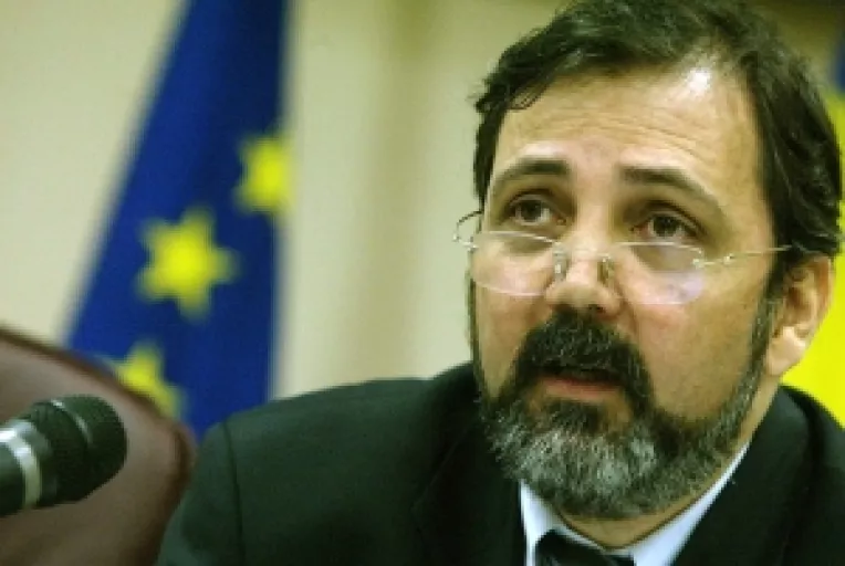 Guvernul nu va impiedica rambursarea unei parti din taxa auto