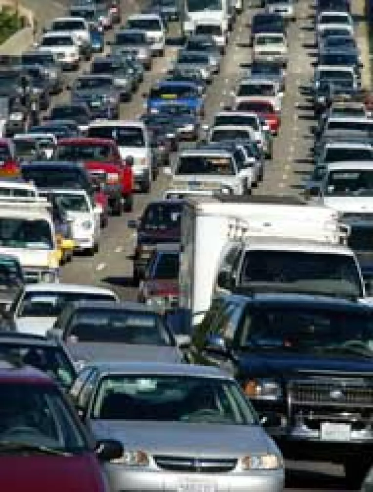 Guvernul nu vrea sa renunte la taxa de prima inmatriculare