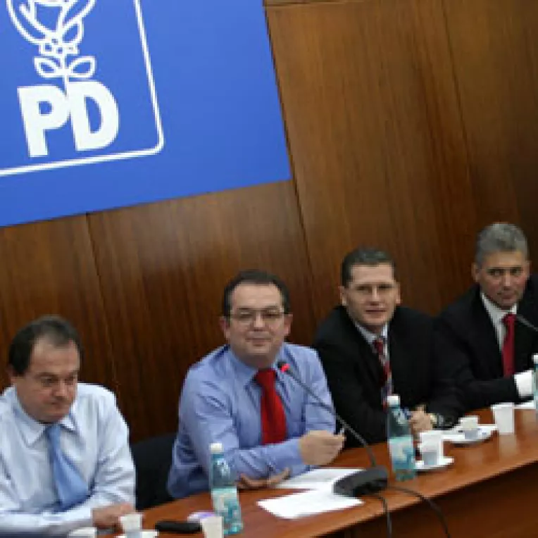 Guvernul, restrans la 17 ministere