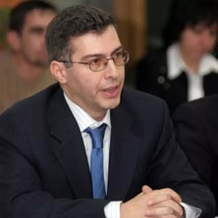 Guvernul zice “pas“ in negocierile cu FMI