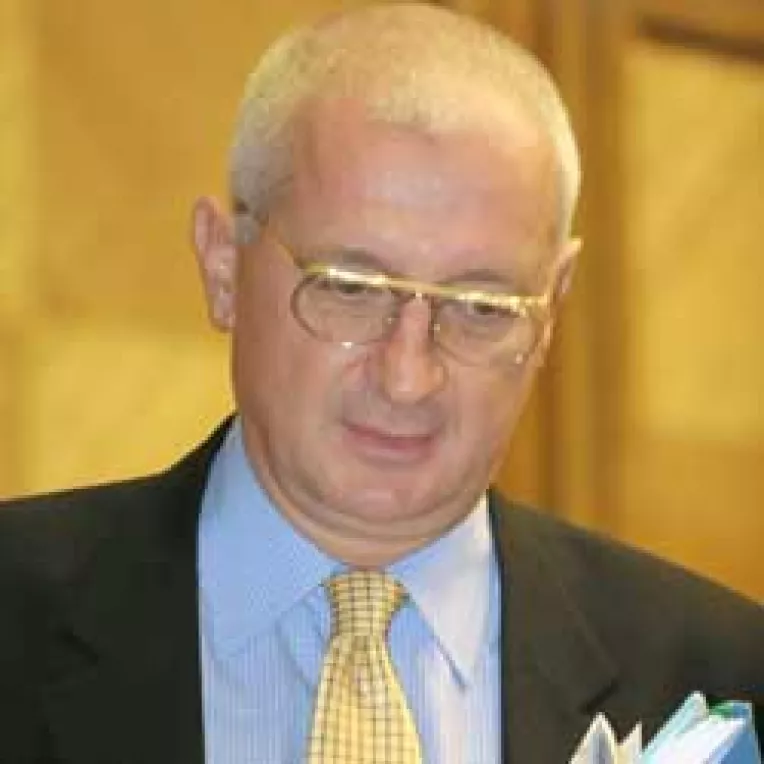 György Frunda va da socoteala Parlamentului