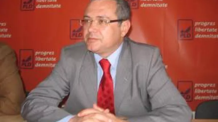 Horatiu Buzatu, deputat PLD de Dolj:. Primarii PSD si PNL blocheaza referendumul