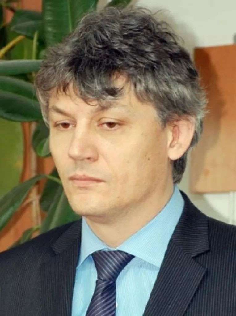 Hotarari atacate in contencios. Brailoiu: "Primarii sa puna mana sa citeasca legile"