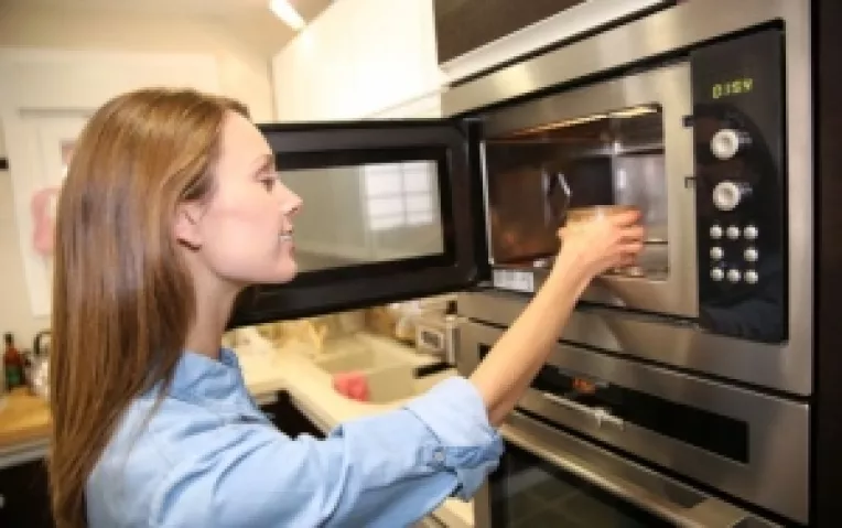 Idei simple pentru retete delicioase la cuptor cu microunde