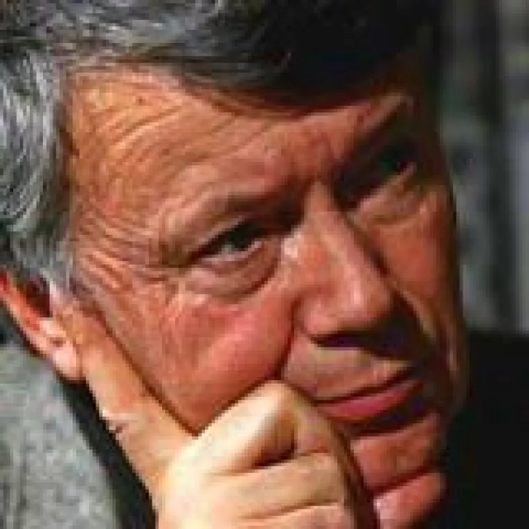 Ieri SF, azi realitate : Alexandru Mironov, in noua campanie Vodafone "Experiente mai tari decat ne imaginam"