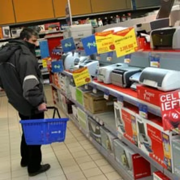 Importatorii de copiatoare refuza sa-si plateasca taxele