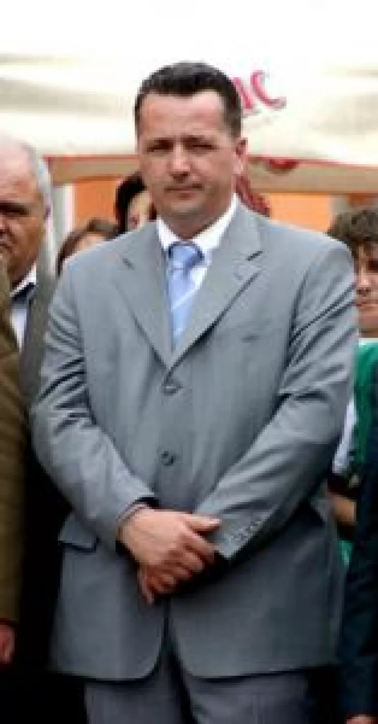 In contul creantelor de 600 de miliarde. Fiscul il lasa pe Samir fara pantaloni