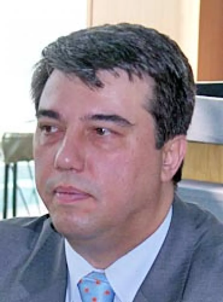 In lupta pentru Primaria Constanta, liberalii merg pe mana lui Victor Manea