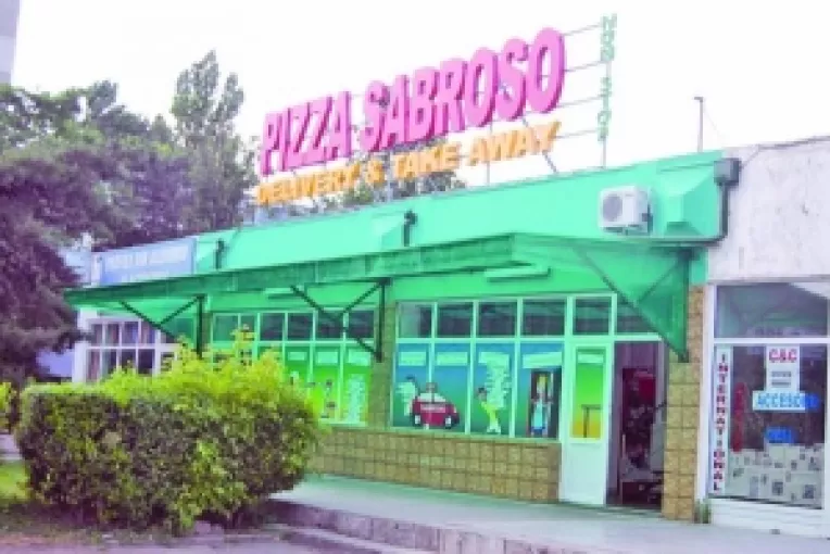 Incasari la negru de aproape 900 milioane de lei, intr-o singura saptamana
Pizzeria Sabroso, fabrica de evaziune fiscala, inchisa de Garda