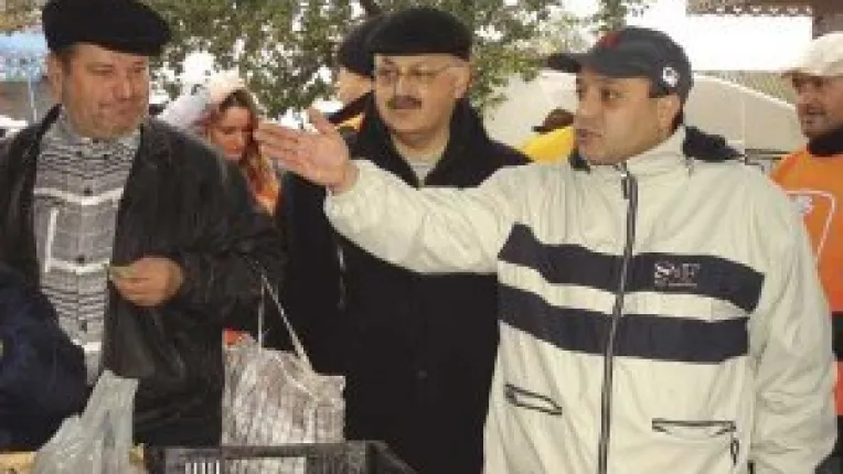 "Incercam sa responsabilizam politicienii prin votul uninominal"