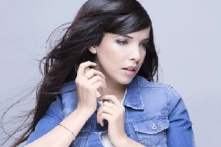 Indila va concerta la Bucuresti, pe 7 Decembrie 2014!
