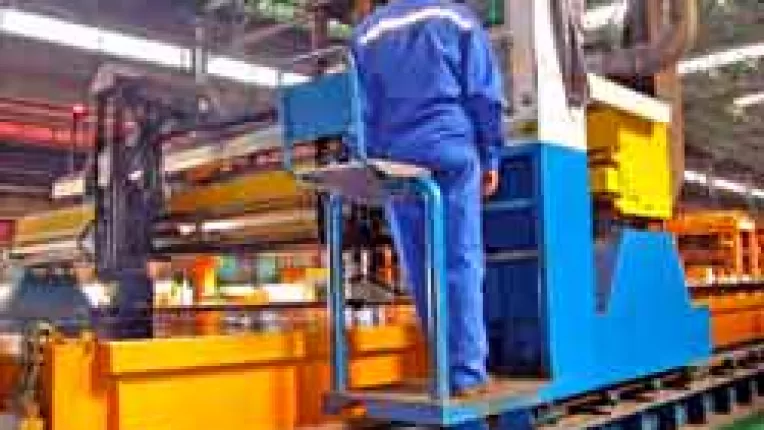 Industria noastra a produs mai mult in 2004