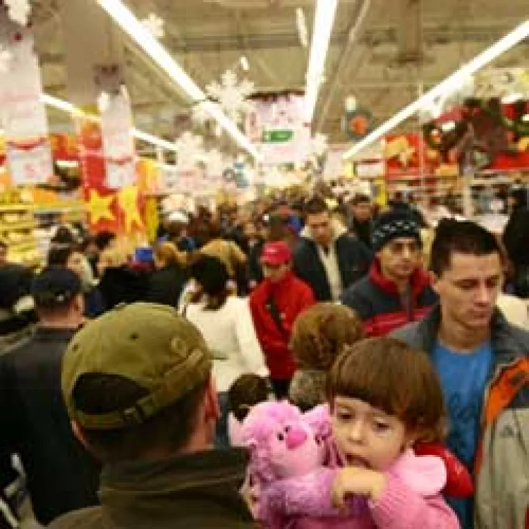 Inflatia a atins un nivel minim record de 4,67%