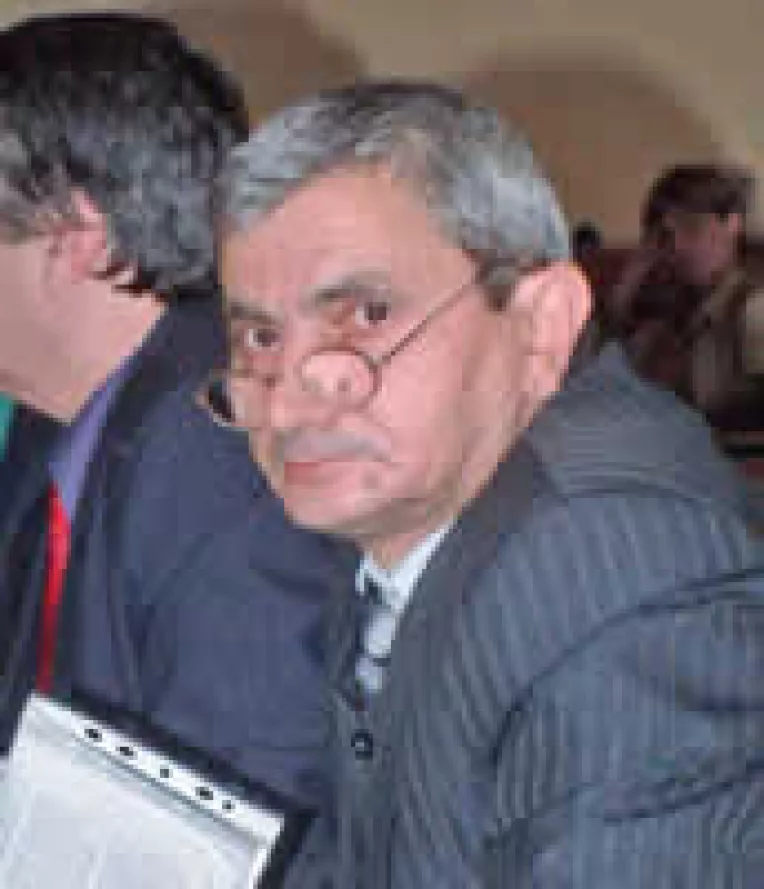 Inspectoratul Scolar, dat in judecata de profesori