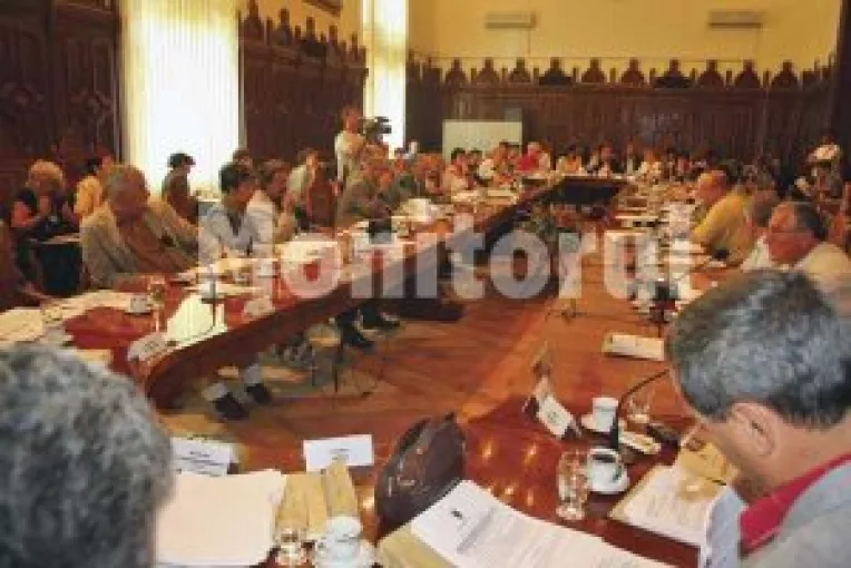 Investitii in obiective sociale si culturale