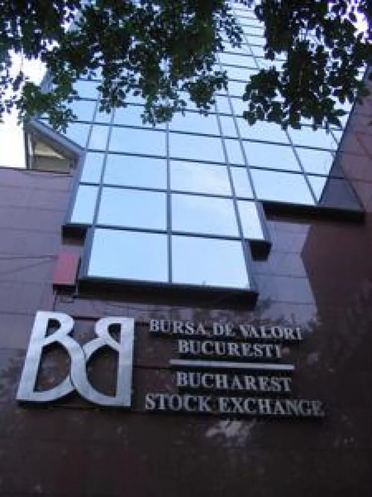 Investitorii pot sa joace la bursa cu banii altora. Profit din nimic