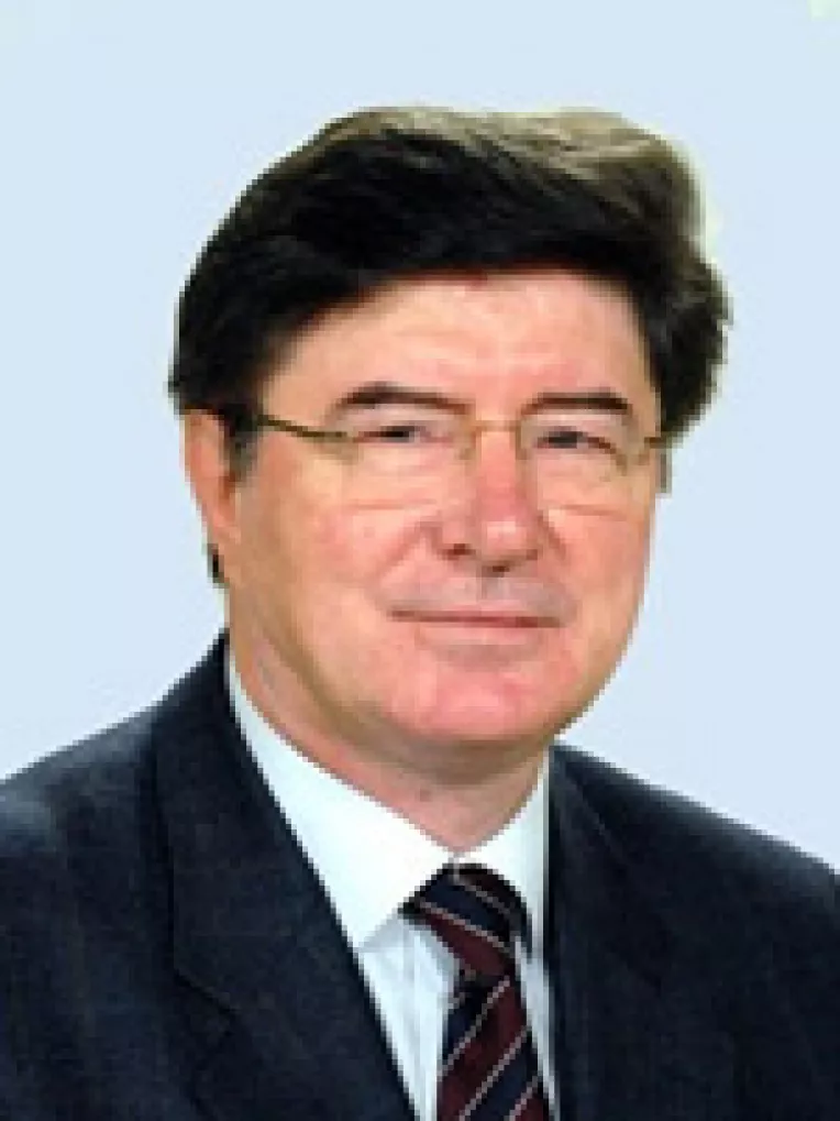 Ioan Chelaru: Senatul aplica in noiembrie si decembrie Legea privind cele zece zile de concediu obligatoriu fara plata