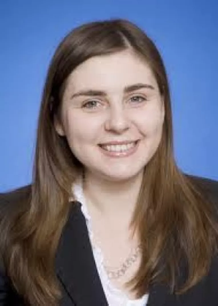 Ioana Petrescu, noul ministru de Finante, explica avantajele sociale ale majorarii salariului minim  pentru Romania