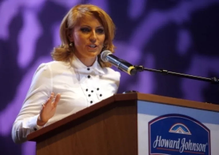 Ioana Tariceanu discuta cu sotia premierului britanic despre copii cu disabilitati