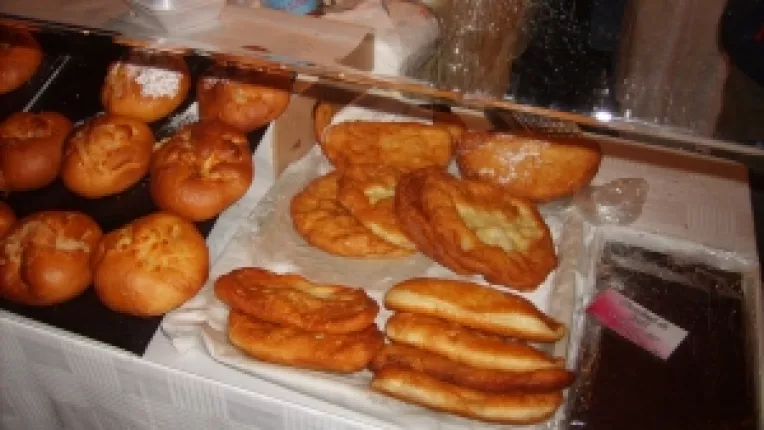 Ion Caramitru a cumparat marmelada de la standul Cozonac Domnesc, de la MTR