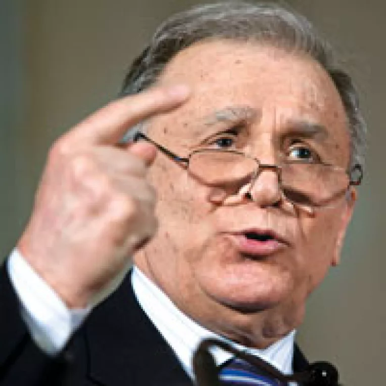 Ion Iliescu: Aparand cota unica, Crin Antonescu se solidarizeaza cu mentalitatea lui Basescu!